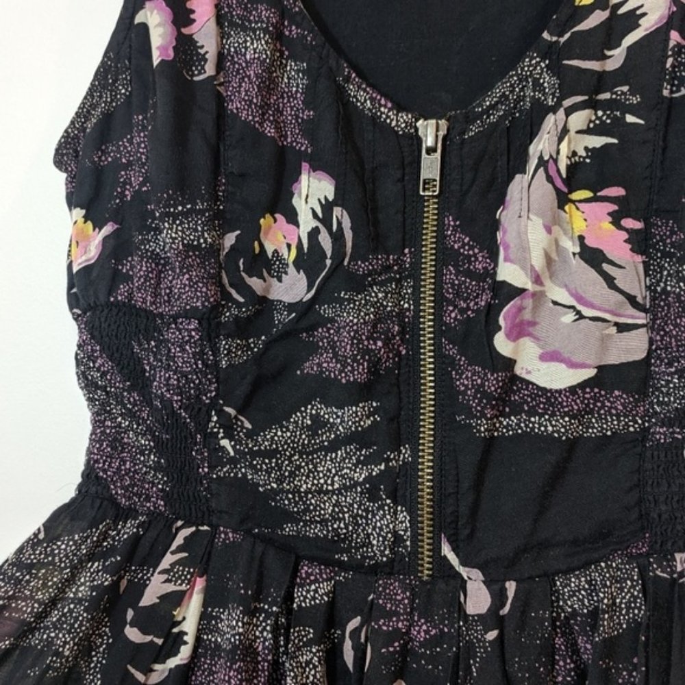 Kimchi Blue Sleeveless Pink/Purple Floral Dress